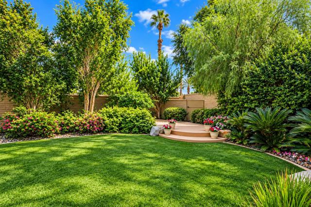 139 Blue River Drive, Palm Desert, CA 92211