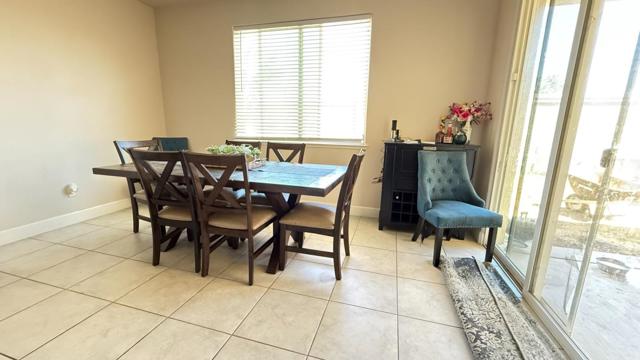 755 Alicante Drive, Hollister CA: https://media.crmls.org/mediaz/42214f72-bd72-4b80-aeb0-5c7b1522a8cd.jpg