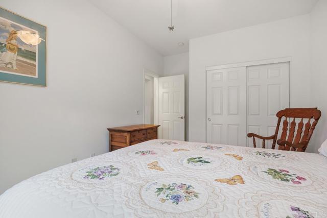 601 Carnation Court, San Marcos CA: https://media.crmls.org/mediaz/42236b98-1ef9-4493-9d8d-37acbe78fd6e.jpg