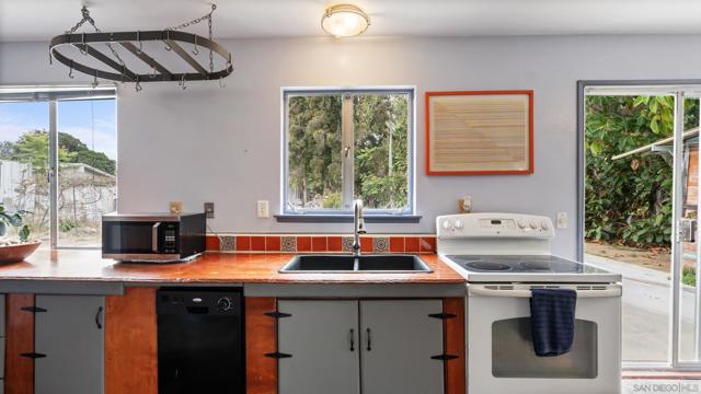 5620 Lord Cecil Street, San Diego CA: https://media.crmls.org/mediaz/4223ae41-5ccb-45ad-9fc1-d343fa0e8a41.jpg