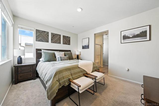 5405 Calle Sand Arch, San Diego CA: https://media.crmls.org/mediaz/42259bbb-ad5b-42fa-94ba-29ea8b1c0f4e.jpg