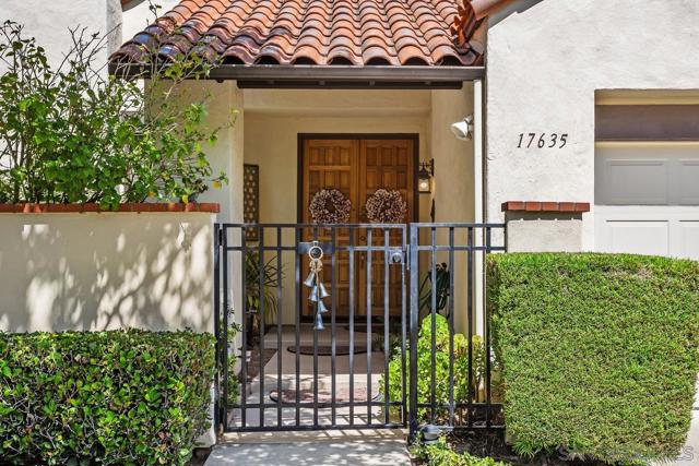 17635 Parlange Pl, San Diego CA: https://media.crmls.org/mediaz/4225d7e6-9ef1-4abc-80c8-359dd98b0abf.jpg