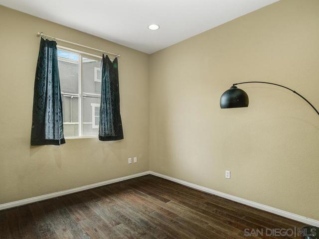 8732 Esplanade Park Lane, San Diego CA: https://media.crmls.org/mediaz/4225feb2-c665-46ee-a6b9-f05d57d7ee1f.jpg