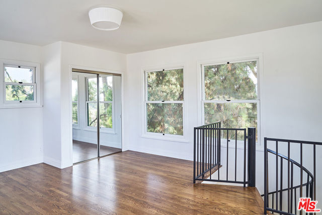 2191 El Sereno Avenue, Altadena CA: https://media.crmls.org/mediaz/422600fd-428b-455c-8d6c-fbb53aef26d2.jpg
