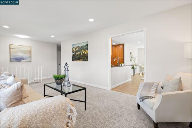 127 Elvira St, Livermore CA: https://media.crmls.org/mediaz/42288a9e-6369-42d9-b01c-6d59cb7c3628.jpg
