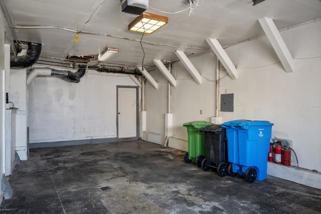 1615 La Salle Avenue, San Francisco CA: https://media.crmls.org/mediaz/42291cc7-0534-4d32-94b5-ee8a1d4e8290.jpg