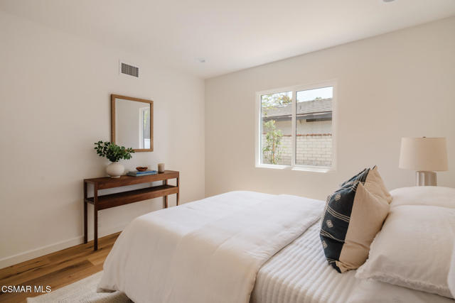 1207 Westridge Drive, Ventura CA: https://media.crmls.org/mediaz/4229b849-3ddd-4ae9-9d09-6ab7b7201387.jpg