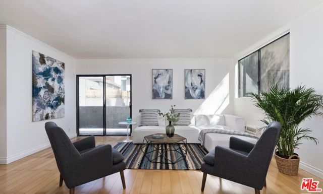 Drew Fenton | 530 S Barrington Avenue Los Angeles CA | MLS: 7182607