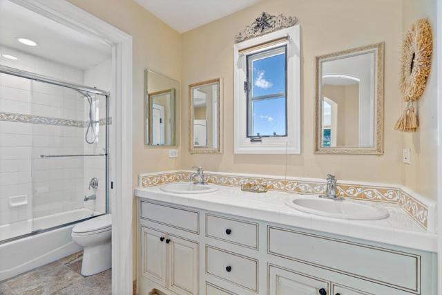 1405 Lakeview Court, San Martin CA: https://media.crmls.org/mediaz/422b1f4b-e83f-40bf-a11e-c586956c7c91.jpg