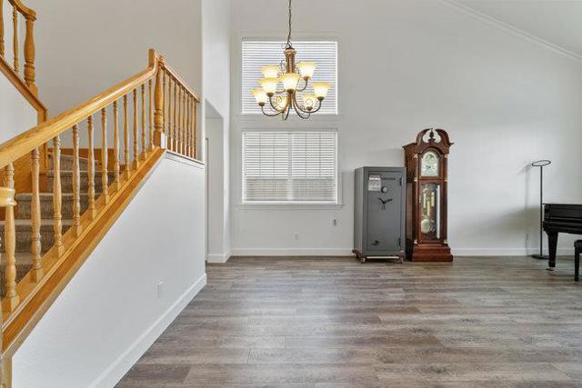 1650 Mimosa Street, Hollister CA: https://media.crmls.org/mediaz/422b681b-92ee-4a5c-b8b2-96e979ce7930.jpg