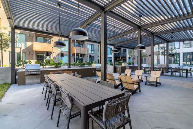 260 260 Brooklyn Basin Way, Oakland CA: https://media.crmls.org/mediaz/422b8993-3c11-4fd9-ae31-cb7859f44d4b.jpg
