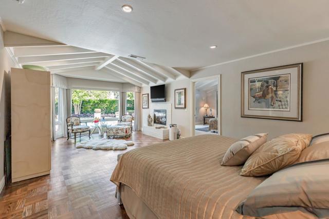 3231 Fieldcrest Drive, Sacramento CA: https://media.crmls.org/mediaz/422bc56c-6ace-46b1-826e-d587a79d6023.jpg