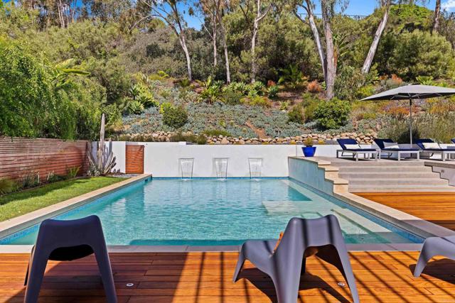 6672 Avenida Andorra, La Jolla CA: https://media.crmls.org/mediaz/422c17f5-6471-4395-90d9-73bf88391fe7.jpg