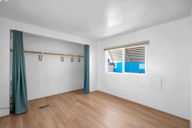 17754 Meekland Ave, Hayward CA: https://media.crmls.org/mediaz/422d9ba9-867d-479a-afc6-05c632d09f95.jpg