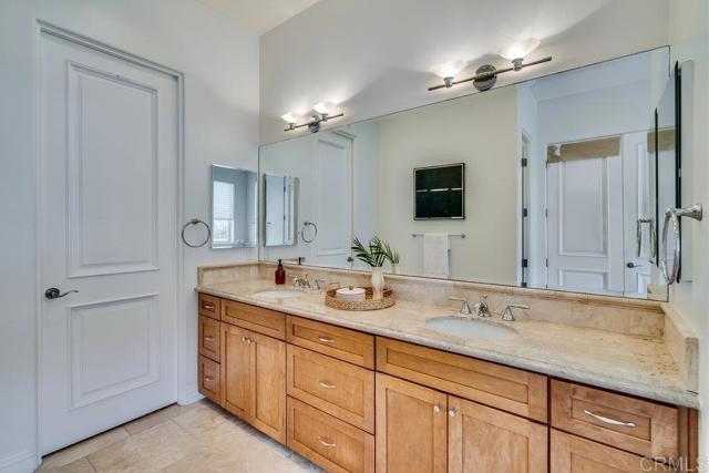 Detail Gallery Image 29 of 57 For 4529 Cove Dr #101,  Carlsbad,  CA 92008 - 4 Beds | 3/1 Baths