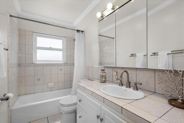 1131 Mary St, El Cajon CA: https://media.crmls.org/mediaz/422e392c-cedd-4622-bf59-de1a27a78581.jpg