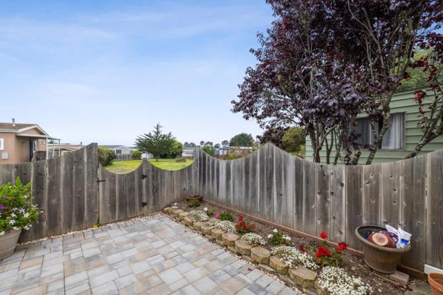 3 Coral Way, Half Moon Bay CA: https://media.crmls.org/mediaz/422f6b46-23e9-4683-8098-e8a4e5f416bf.jpg