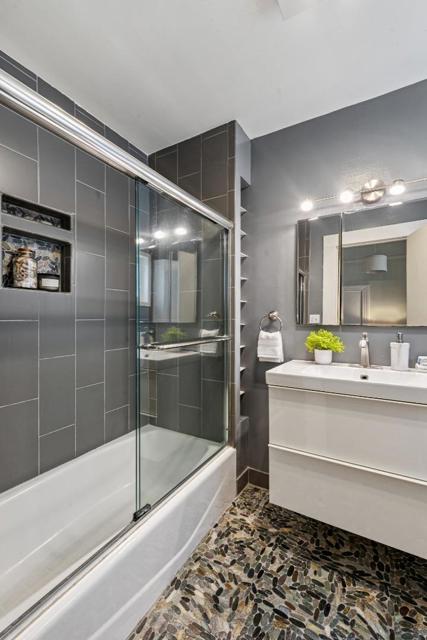 275 Teddy Avenue, San Francisco CA: https://media.crmls.org/mediaz/4231773d-ac75-413b-ac2c-7aa5f571e6e8.jpg