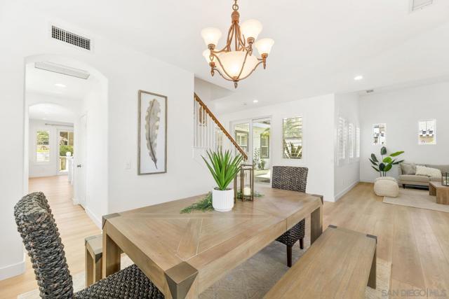 2337 Douglaston Glen, Escondido CA: https://media.crmls.org/mediaz/4231933b-44c8-48a8-955a-2f59f43e97df.jpg