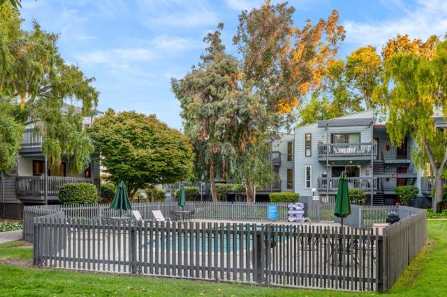 58 Laurie Meadows Drive, San Mateo CA: https://media.crmls.org/mediaz/4232fdee-385b-4077-80ec-7495230ed78d.jpg