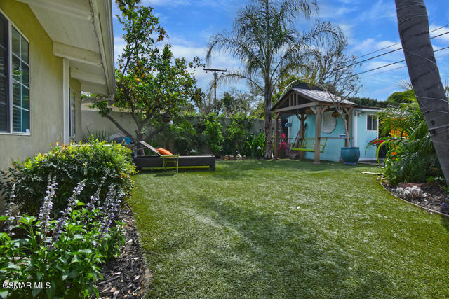 7761 Balcom Avenue, Reseda CA: https://media.crmls.org/mediaz/4233261d-376b-4796-b19b-ecf35858e6f8.jpg