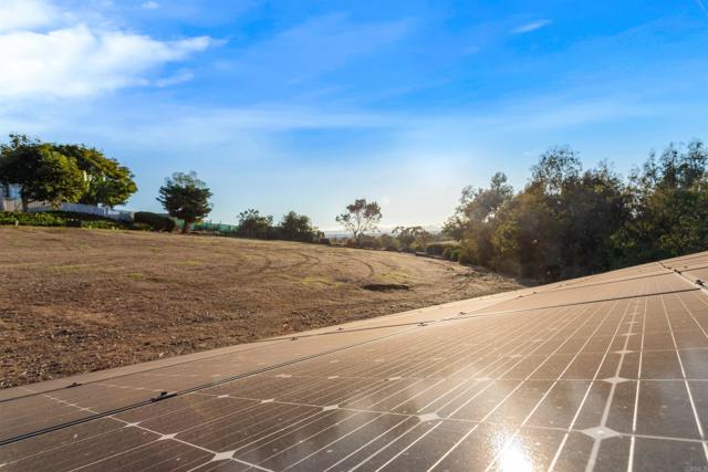 Detail Gallery Image 37 of 59 For 351 Sheila Ln, Fallbrook,  CA 92028 - 3 Beds | 3 Baths