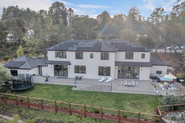 60 Glengarry Way, Hillsborough CA: https://media.crmls.org/mediaz/4233a8d0-d290-41b6-ba7b-6715d3d2e9ba.jpg