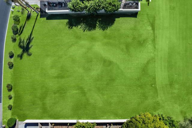 12102 Turnberry Drive, Rancho Mirage CA: https://media.crmls.org/mediaz/4233c643-7c05-4ba8-9505-6e9ed933b09b.jpg