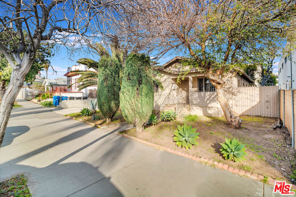 1524 N Alexandria Avenue, Los Angeles, CA 90027