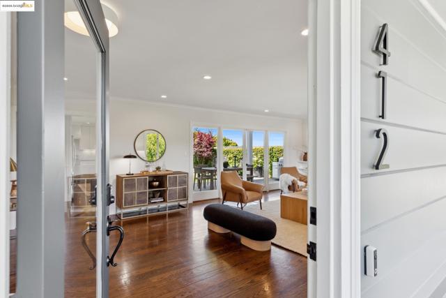 412 Scenic Avenue, Piedmont CA: https://media.crmls.org/mediaz/4236e82a-2537-4114-924e-258f5de9fc87.jpg