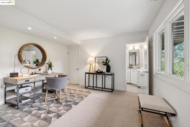 7 Requa Place, Piedmont CA: https://media.crmls.org/mediaz/4236fd46-4e2a-4ad6-af17-7c62be26b4c8.jpg