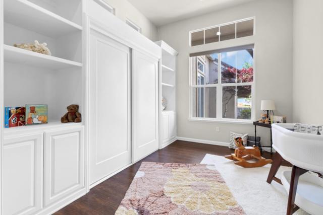 820 Via Vaquero Norte, San Juan Bautista CA: https://media.crmls.org/mediaz/42371b3a-c611-4a3d-957f-efb66a816681.jpg