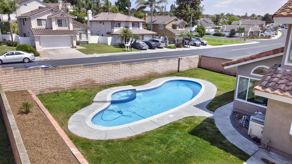 MLS #250025010SD img 34