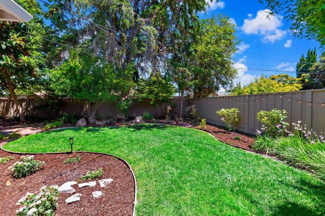 2377 Manhattan Place, Santa Clara CA: https://media.crmls.org/mediaz/4237ca74-25c3-4250-aea0-ec18f185de20.jpg