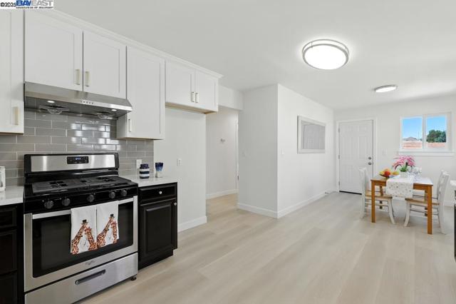 1739 E 22Nd St, Oakland CA: https://media.crmls.org/mediaz/42382de8-2c71-45d0-8d78-82ff84a52ff8.jpg