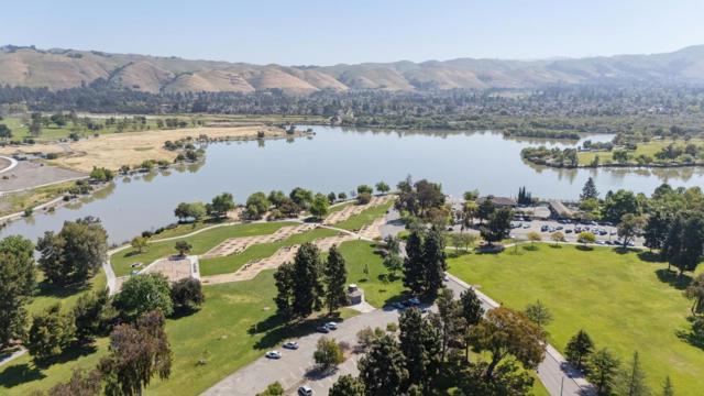 288 Campina Court, Fremont CA: https://media.crmls.org/mediaz/42388ce2-912b-49ef-a91d-ebd3aad894d0.jpg