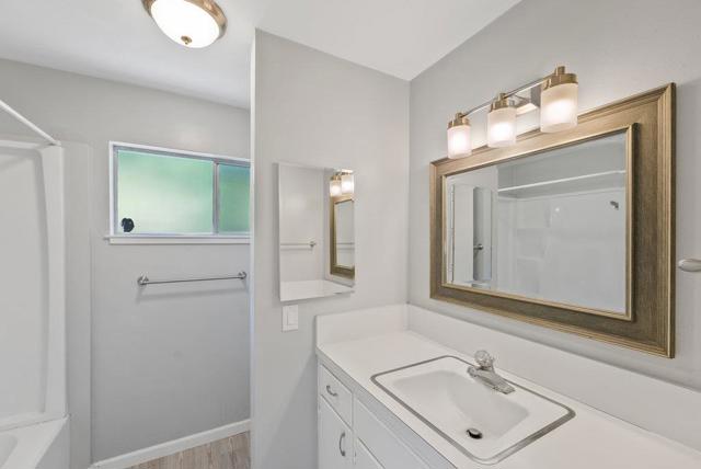 240 Baja Sol Drive, Scotts Valley CA: https://media.crmls.org/mediaz/42388f5f-2027-4f19-9039-f9c503eb5275.jpg