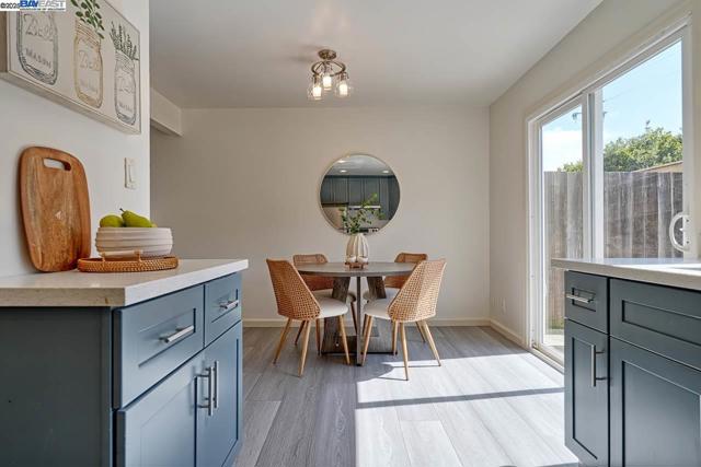 4654 Balboa Way, Fremont CA: https://media.crmls.org/mediaz/4238e9c7-e602-43f7-a5eb-a70c1019fbf6.jpg