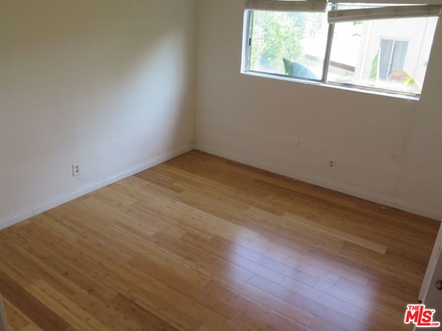 12488 GILMORE Avenue, Los Angeles CA: https://media.crmls.org/mediaz/42390bf9-9791-439f-8465-205eeb33bc1a.jpg