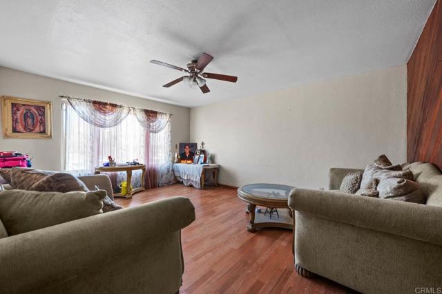 Detail Gallery Image 12 of 31 For 146 Padre Tullio Dr, San Ysidro,  CA 92173 - 4 Beds | 2 Baths
