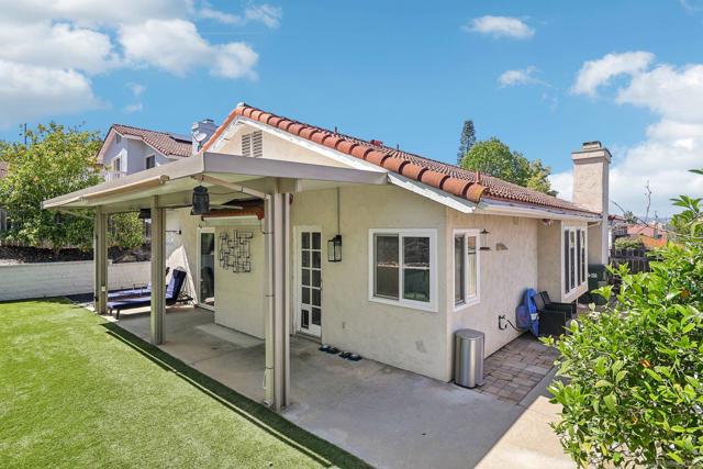 2431 Bobcat Gln, Escondido CA: https://media.crmls.org/mediaz/423a4f68-8d50-4004-aa55-5340355fcdbe.jpg