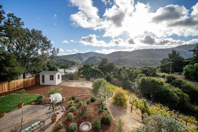 70 Valle Vista, Carmel Valley CA: https://media.crmls.org/mediaz/423b0a2d-32ff-4900-b17e-151ac046e0c6.jpg