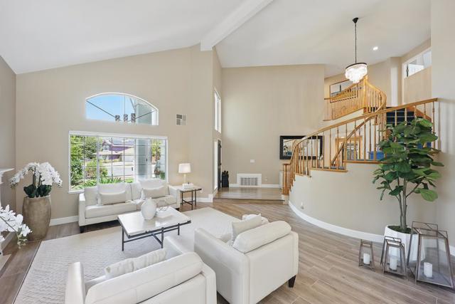 3239 Pinot Blanc Way, San Jose CA: https://media.crmls.org/mediaz/423b383d-6d44-4cb0-a36f-1e5e69f6339e.jpg