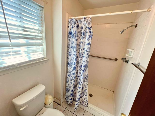 3025 Monticello Dr, Stockton CA: https://media.crmls.org/mediaz/423b61f1-9265-49b8-a558-473c61d2a6b0.jpg