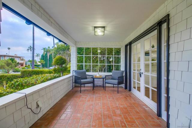 1864 Sunset Blvd, San Diego CA: https://media.crmls.org/mediaz/423baf1a-7f97-496e-a542-0e24ad7fa282.jpg