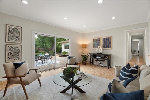 7156 Brooktree Way, San Jose CA: https://media.crmls.org/mediaz/423e6bb4-77bc-4789-b100-7a1a187857f6.jpg