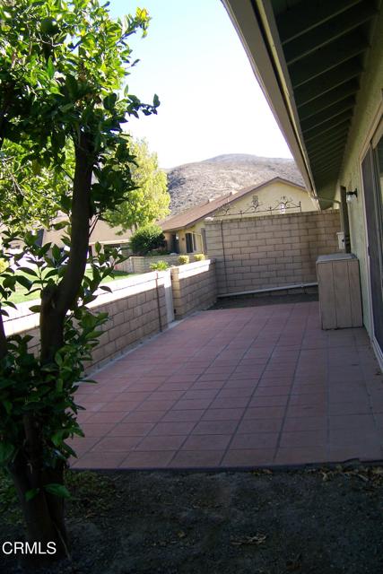 40036 Village 40, Camarillo CA: https://media.crmls.org/mediaz/42407b40-a48b-4b2b-bb2f-0066654c1946.jpg