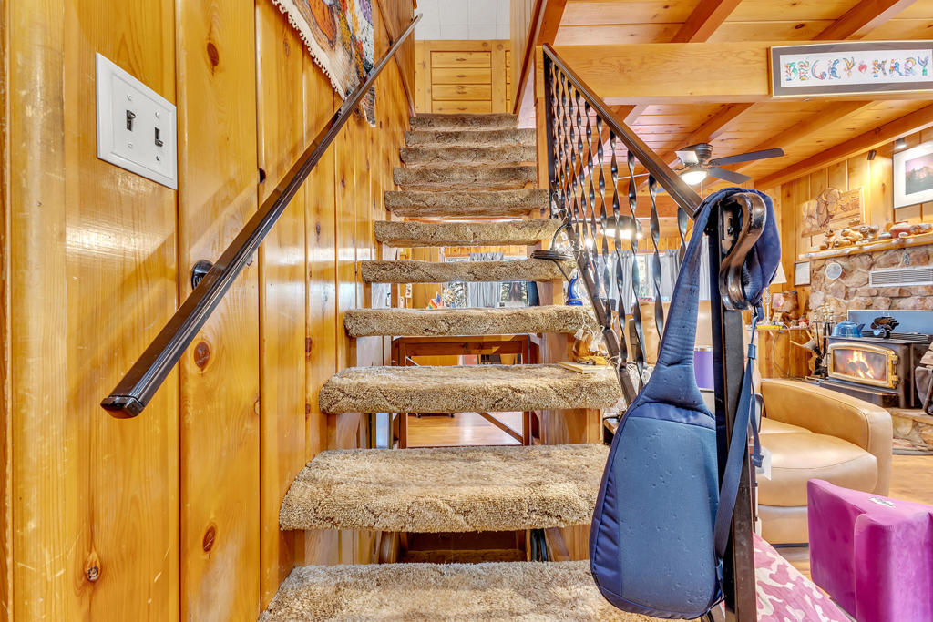 https://media.crmls.org/mediaz/4240b957-7d2d-440f-a07d-d4557addbe24.jpg?preset=X-Large