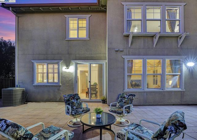 200 ARDEN CT, San Ramon CA: https://media.crmls.org/mediaz/424127aa-a3c8-4053-9423-14ec78b0b4cf.jpg