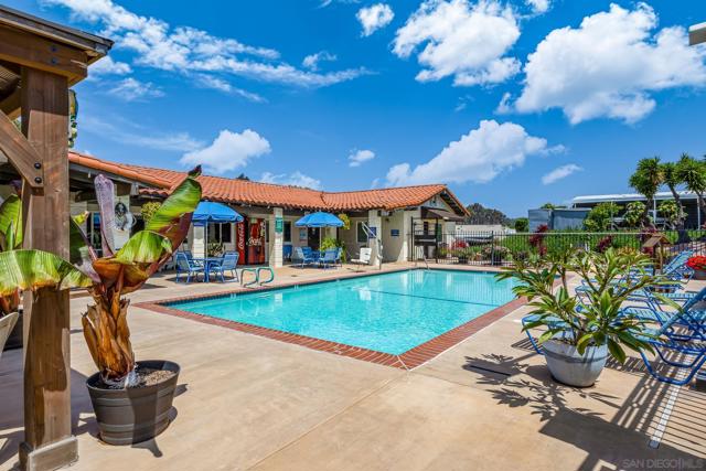 1815 Sweetwater Rd, Spring Valley CA: https://media.crmls.org/mediaz/42414213-2566-4ace-8bd5-64845f1a1b07.jpg